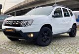 Dacia Duster 1.6 Laureate 4x4 Klima Garantie AHK ALU - Dacia Duster mit Benzin-Antrieb: Allradantrieb, 1.6