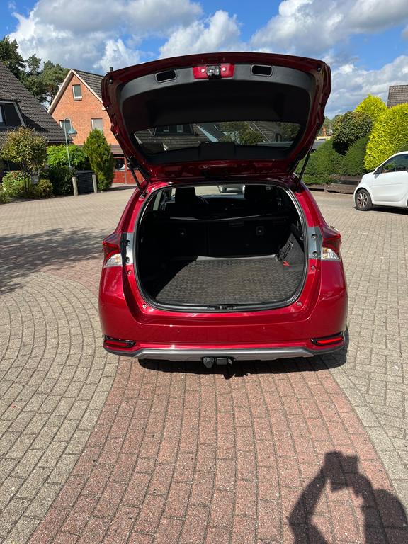 Toyota Auris Touring Sports