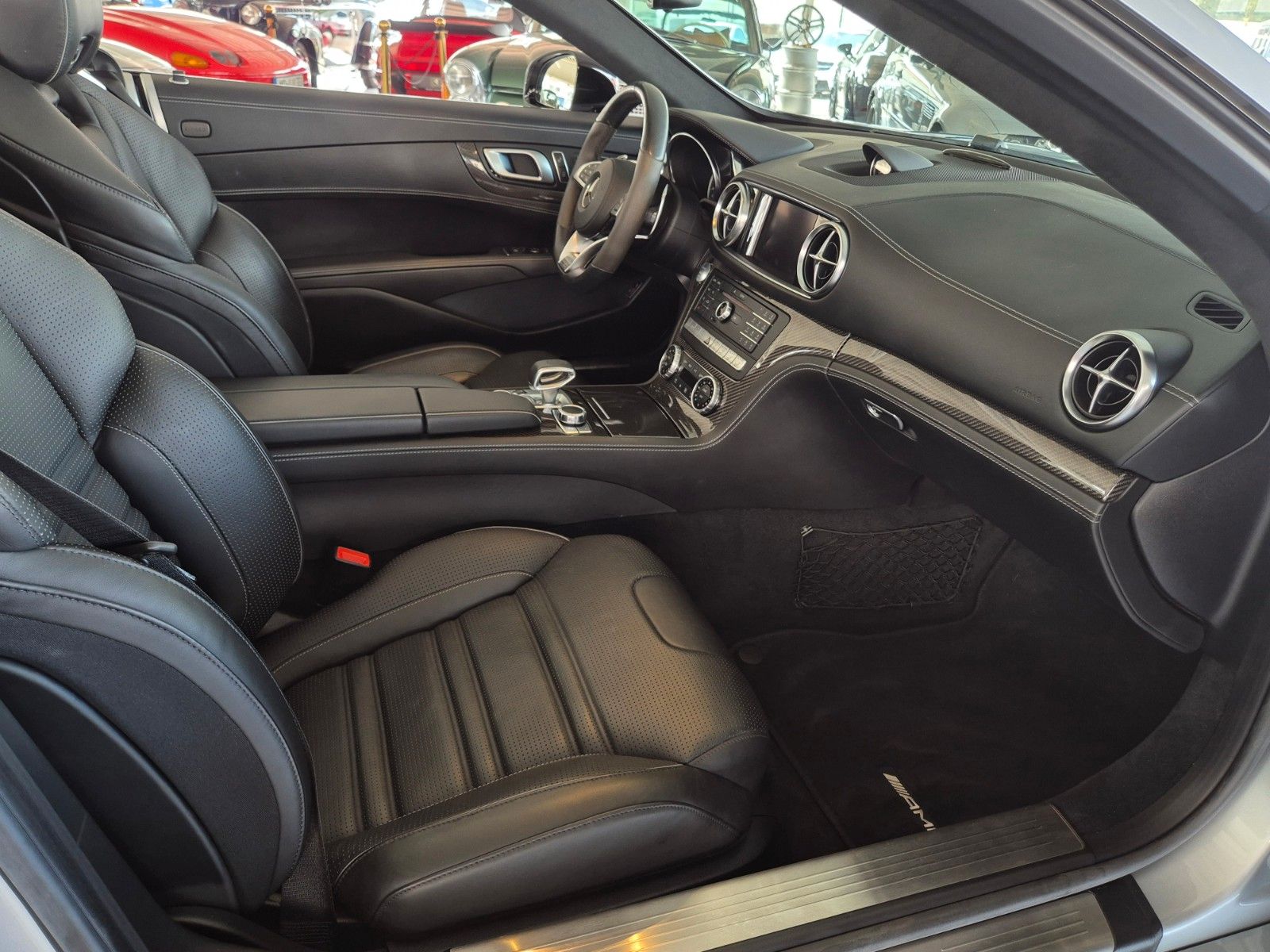 Fahrzeugabbildung Mercedes-Benz SL 63 AMG/Dt./AMG Driver/H&K/Pan./Massage/1A