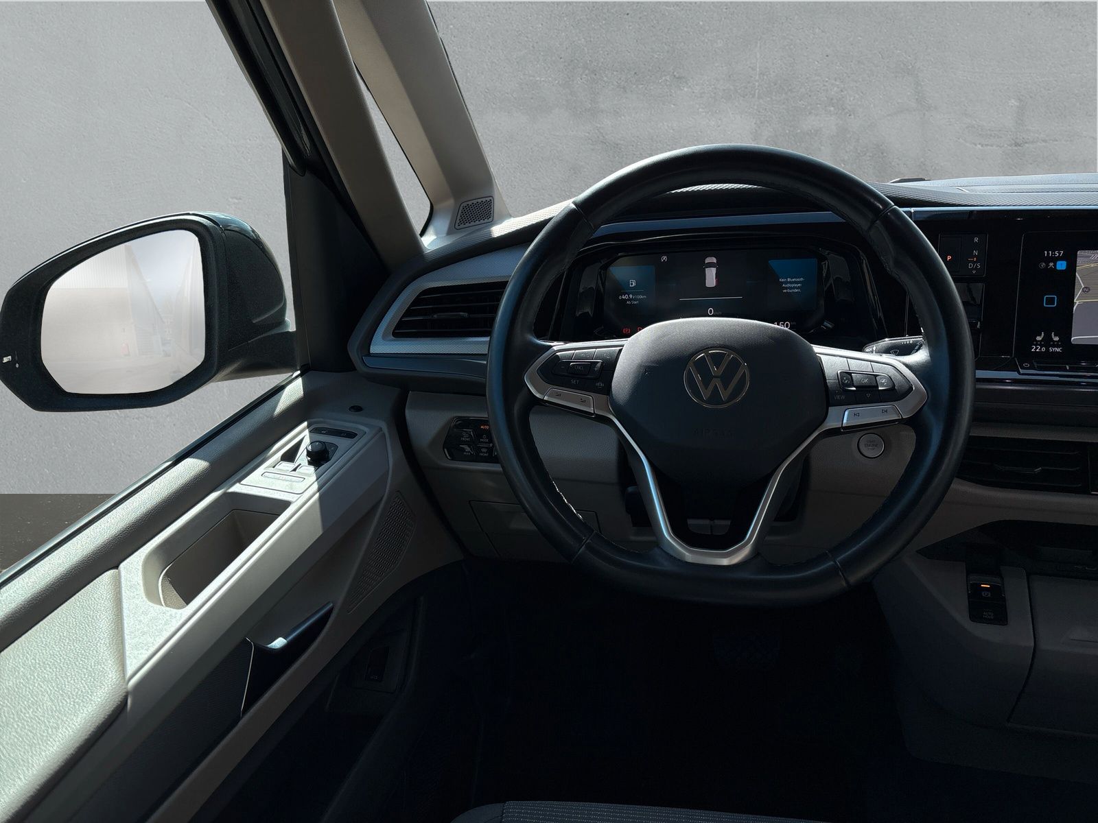 Fahrzeugabbildung Volkswagen T7 Multivan 2.0 TDI DSG RFK App-Connect