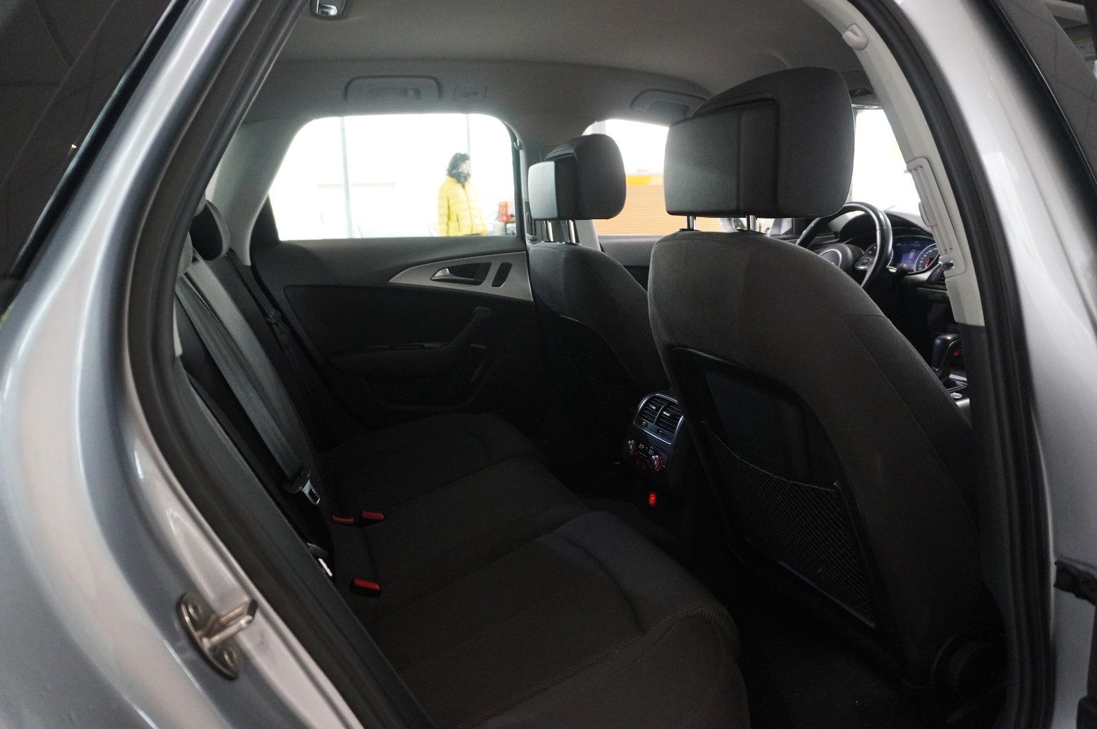Fahrzeugabbildung Audi A6 Avant 2.0 TFSI QUATTRO NAVI/LED/KAMERA/SH/TÜV