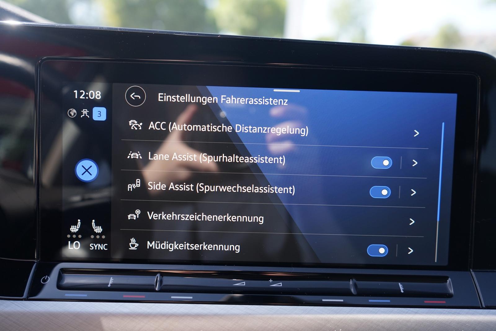 Volkswagen Golf VIII Variant 1.5 LED Navi Standheizung ACC, миниатюра 18