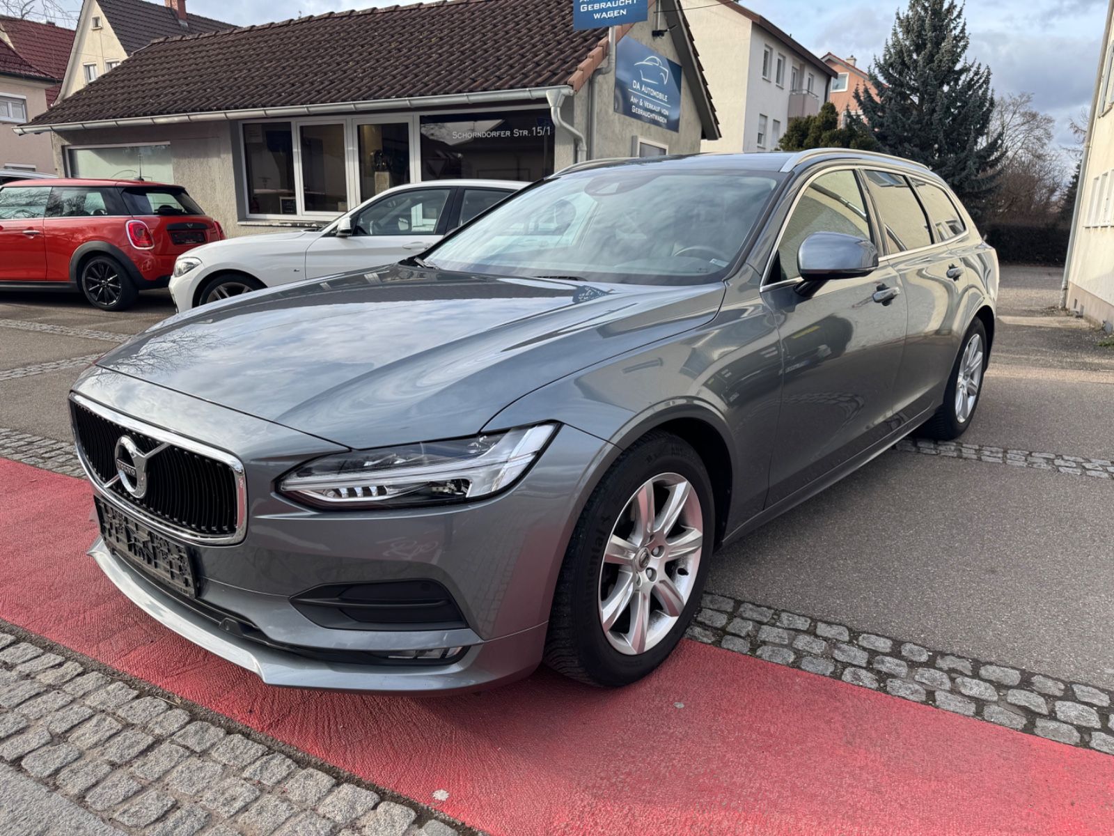 VOLVO V90