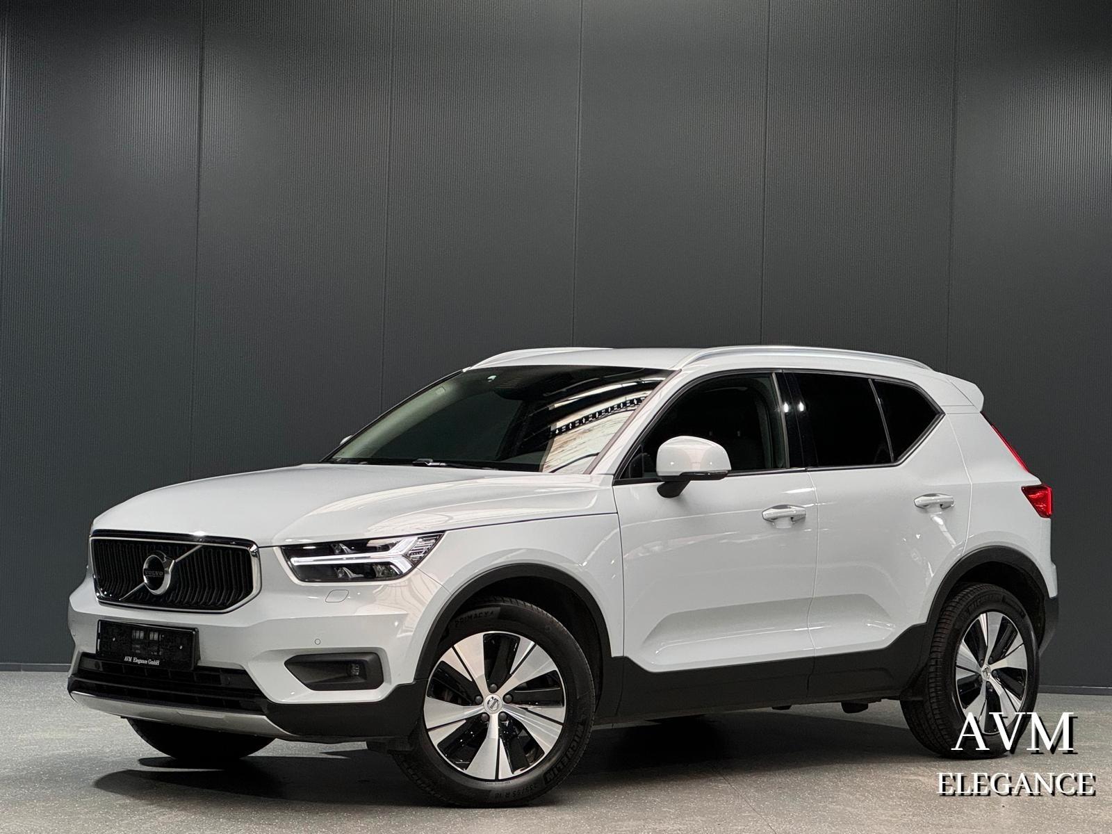 Volvo XC40 T2 Momentum Advanced | KAMERA | CARPLAY |