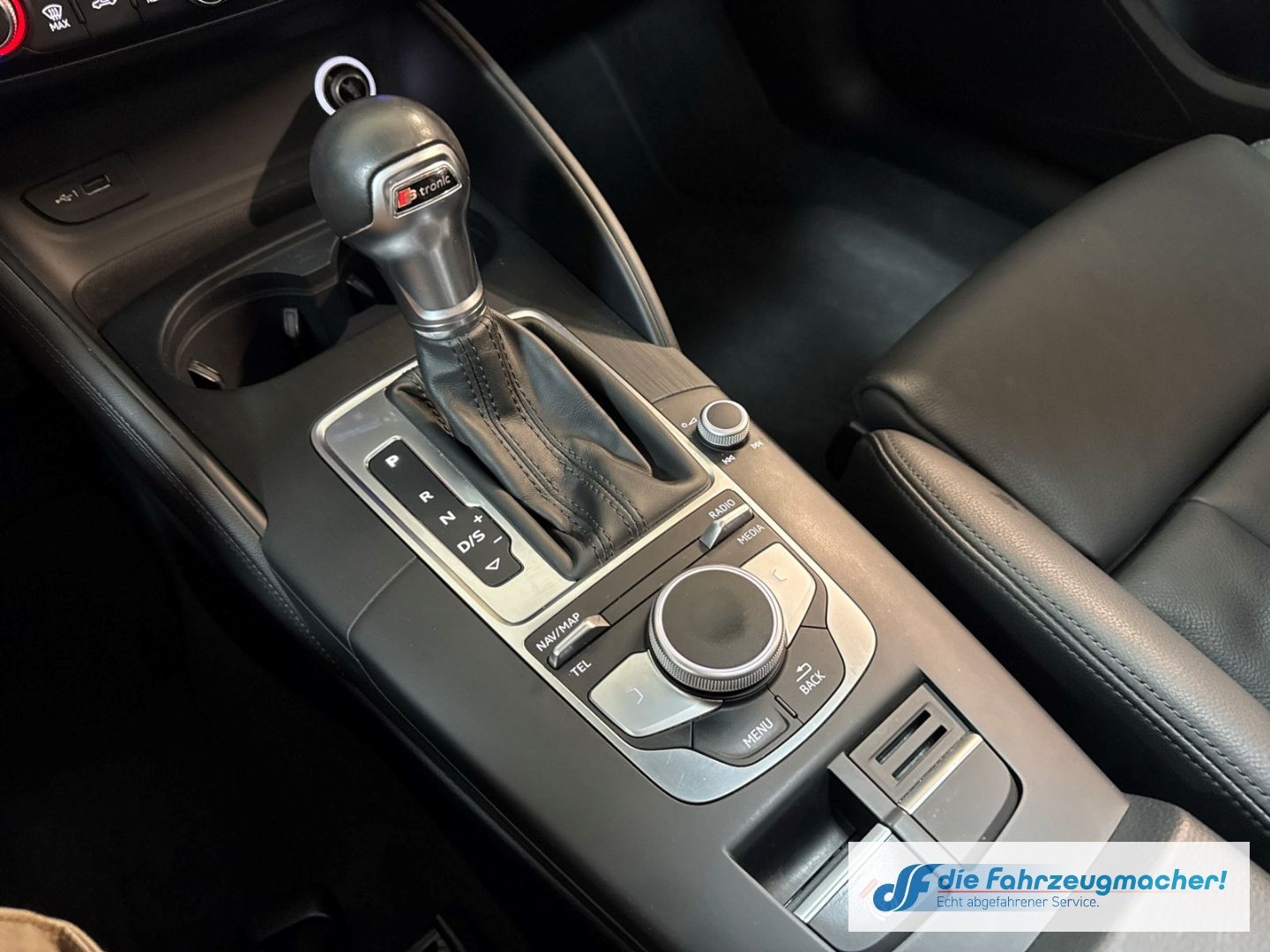 Fahrzeugabbildung Audi A3 Sportback quattro sport El. Panodach Leder LE