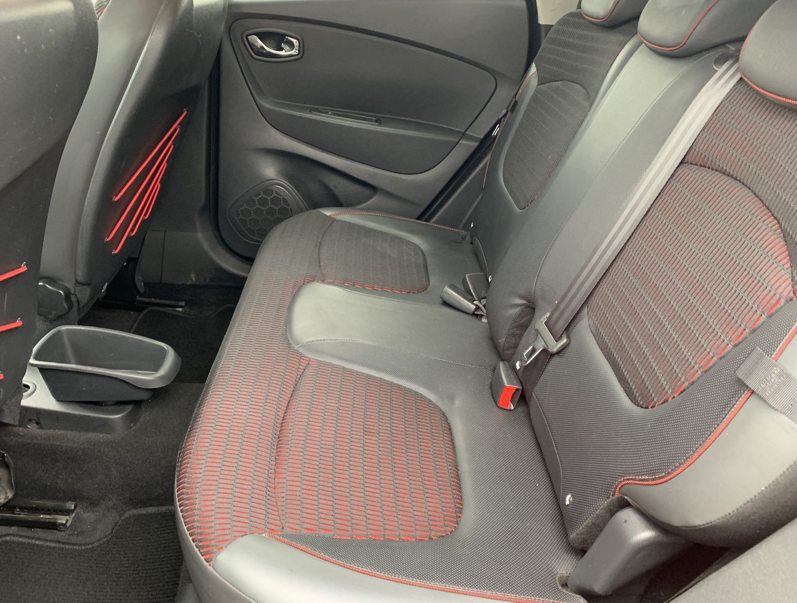 Fahrzeugabbildung Renault Captur 1.5 dCI*XMOD Energy*LED*Cam*Temp*SHZ*Navi
