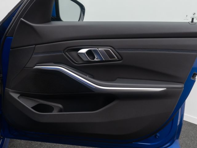 BMW 320 M Sport, 2022 — 30