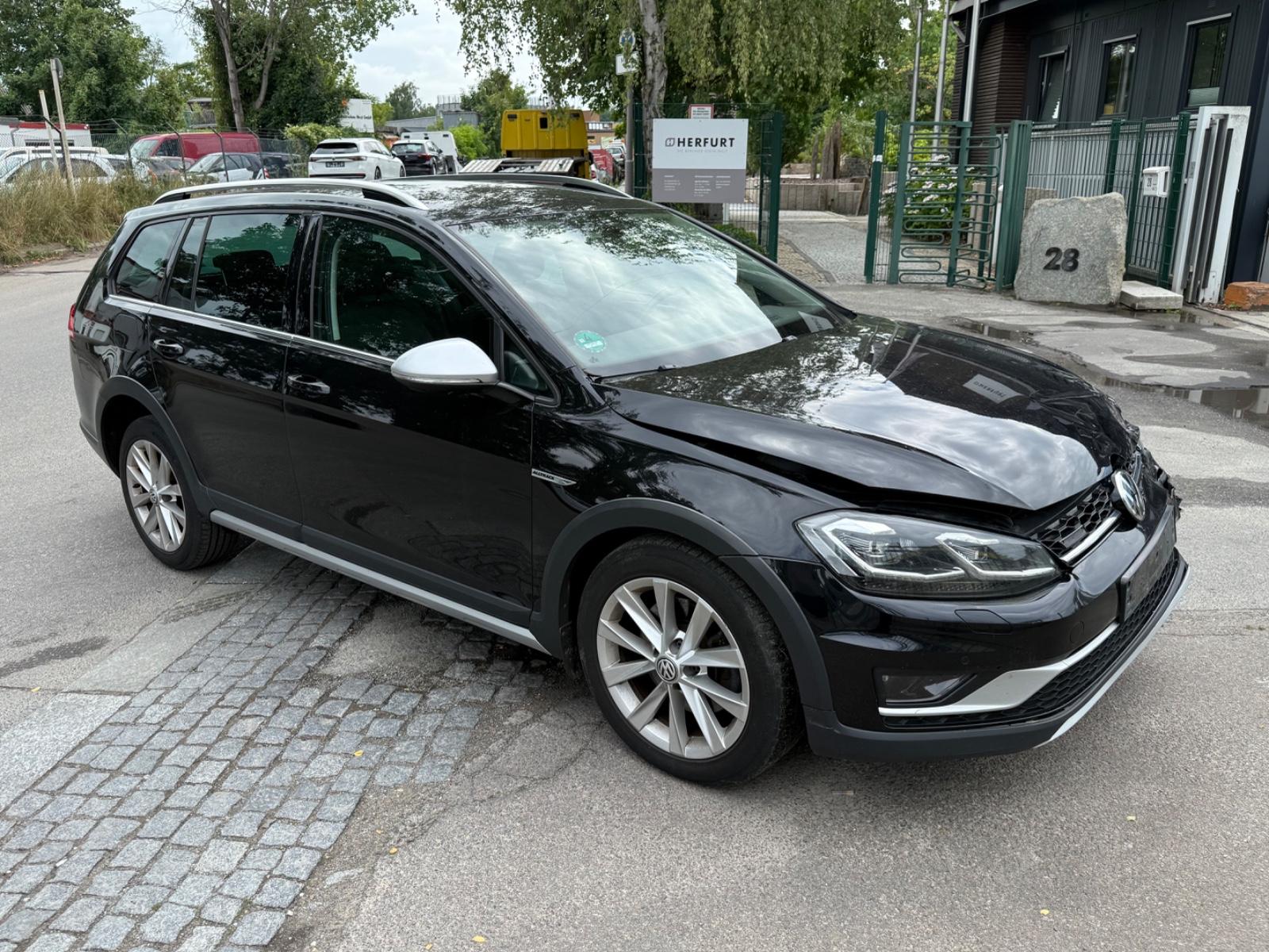 Volkswagen Golf 2.0 TDI 135kW SCR DSG 4MOTION Alltrack