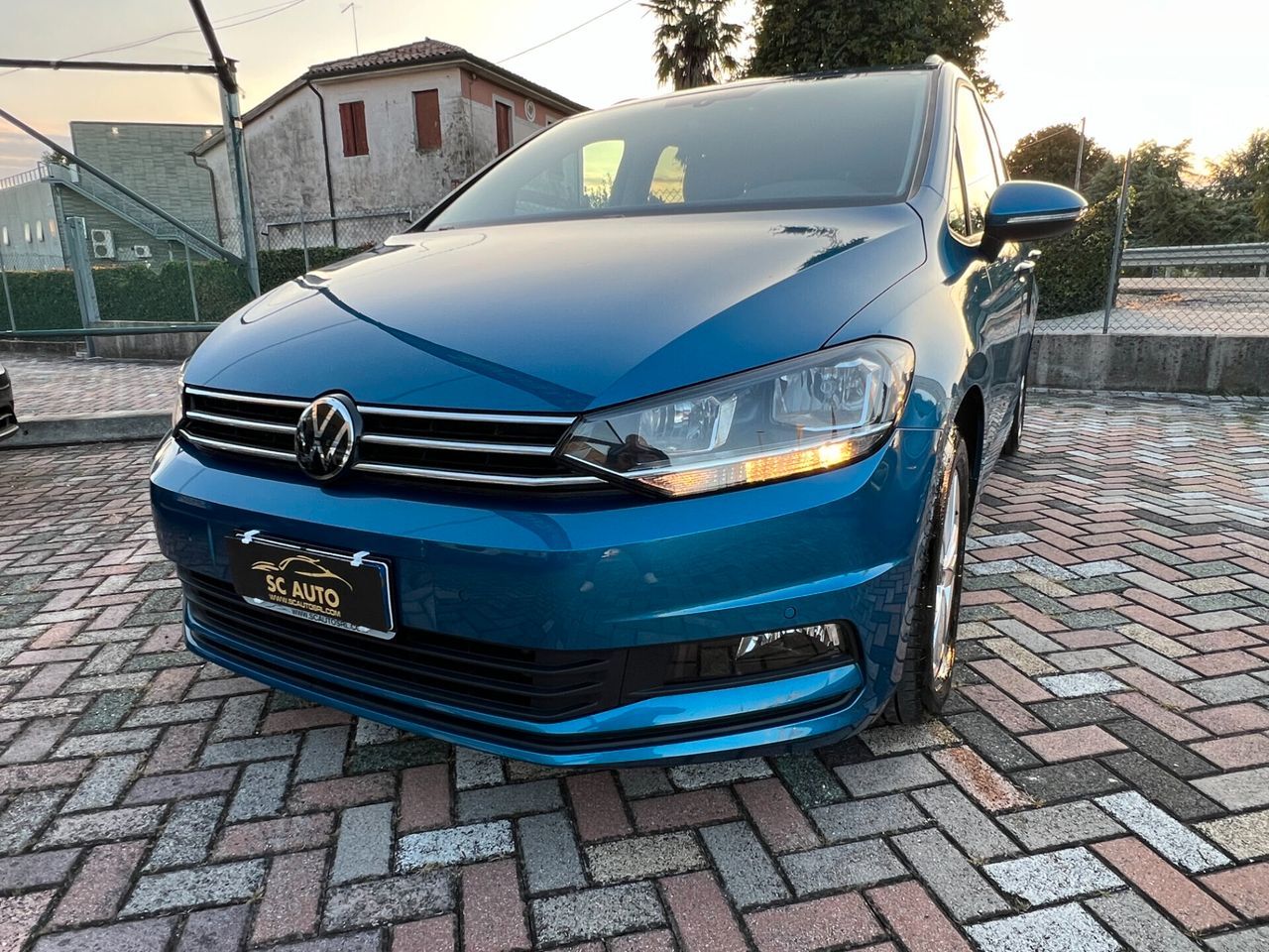 Volkswagen Touran 2.0 TDI 150 CV DSG 7 POSTI PRO