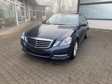 Mercedes-Benz E200 CGI BlueEFFICIENCY ELEG... - Mercedes-Benz E 200
