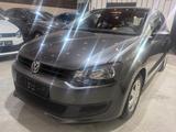 Volkswagen Polo 1.2 Trendline Glasschiebedach/Gepflegt - Volkswagen Polo aus 2012 mit Benzin-Antrieb: Schiebedach, Kleinwagen
