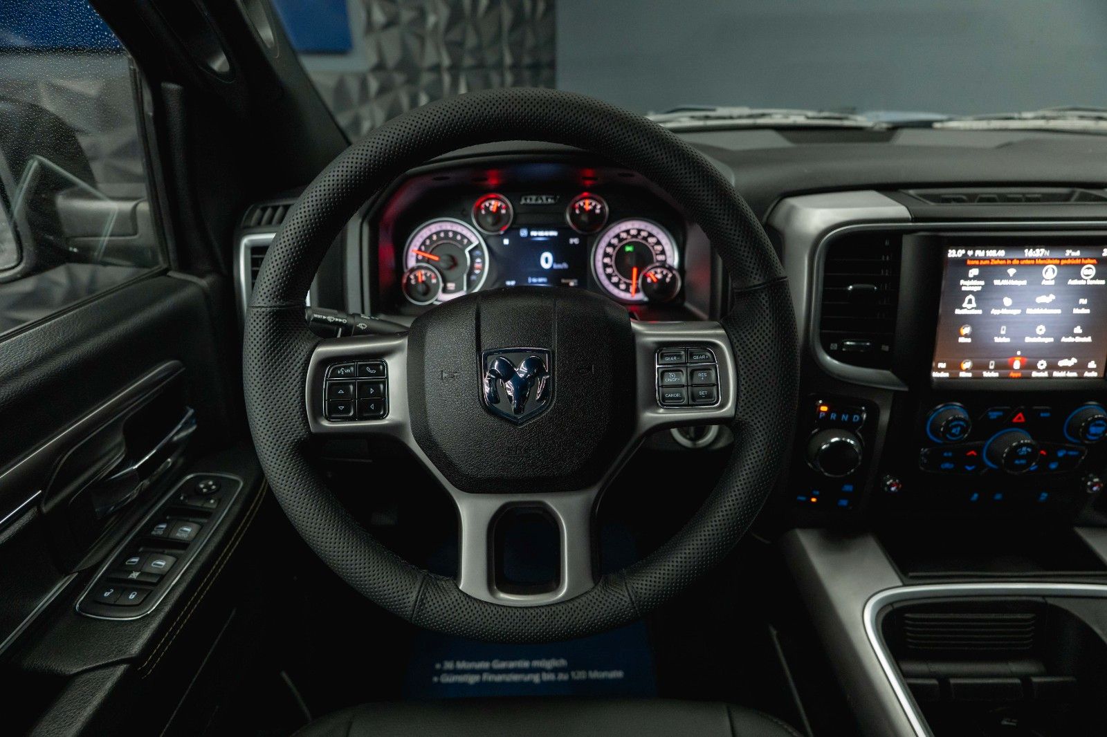 Fahrzeugabbildung Dodge RAM 5.7 V8 HEMI 4x4 OFFROAD Night LONGBED *19%*