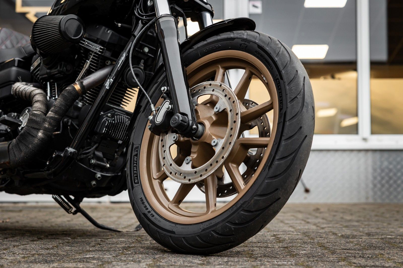 Fahrzeugabbildung Harley-Davidson FXDLS DYNA LOW RIDER S 110cui - CLUBSTYLE -