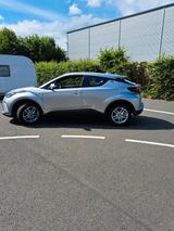 Toyota C-HR 2.0-l-VVTi Hybrid Lounge Lounge