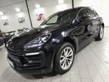Porsche Macan Benzin Approved 01/27 / Erstzul. 02/2022