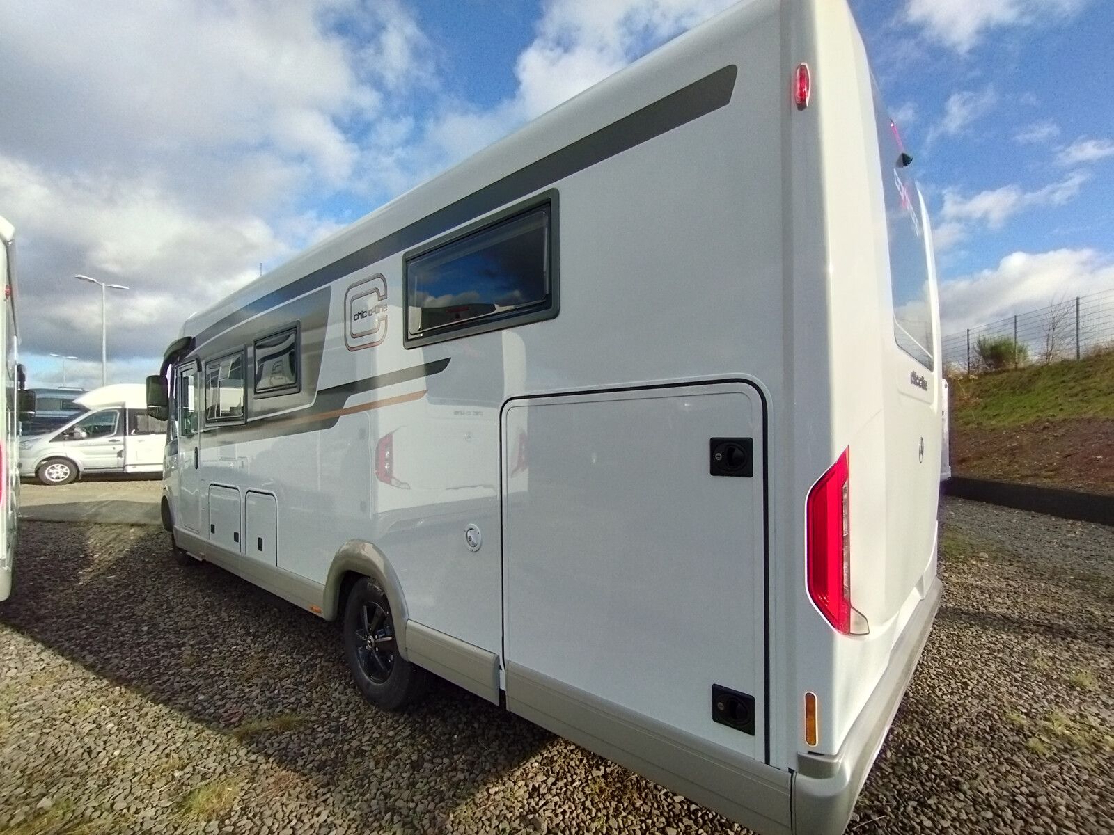 Fahrzeugabbildung Carthago chic c-line I 5.0 QB L Mercedes, Sat, Markise,AT