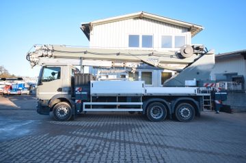 MAN MAN Böcker 46-6000 mit Bühne