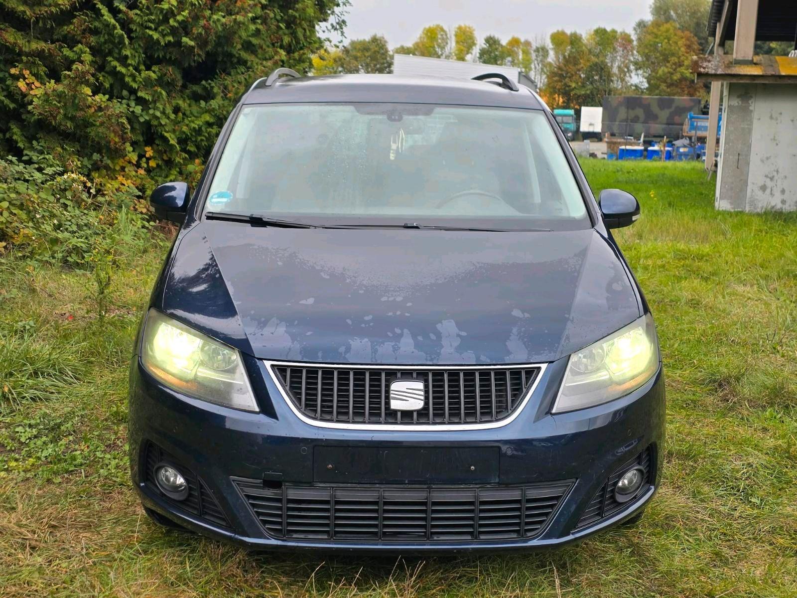 Seat Alhambra 2010 — rear view