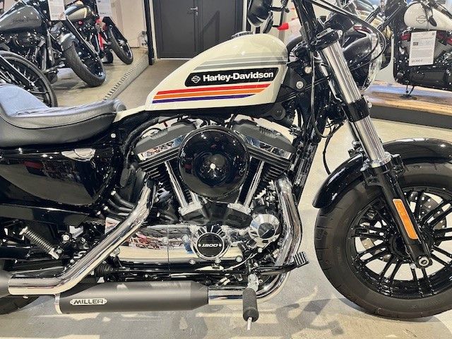 Fahrzeugabbildung Harley-Davidson Forty Eight 1200 Special Miller Auspuff
