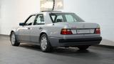 Mercedes-Benz E 500   Deutsch  2 Einträge und geringe Laufl. - Mercedes-Benz E 500 in Hamburg