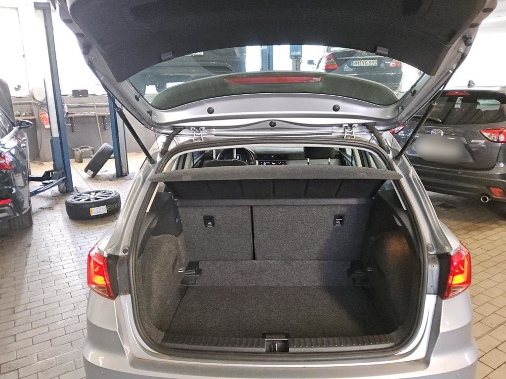 SEAT Arona 1.0 TSI DSG STYLE NAVI*KLIMA*PDC*DAB*LM*