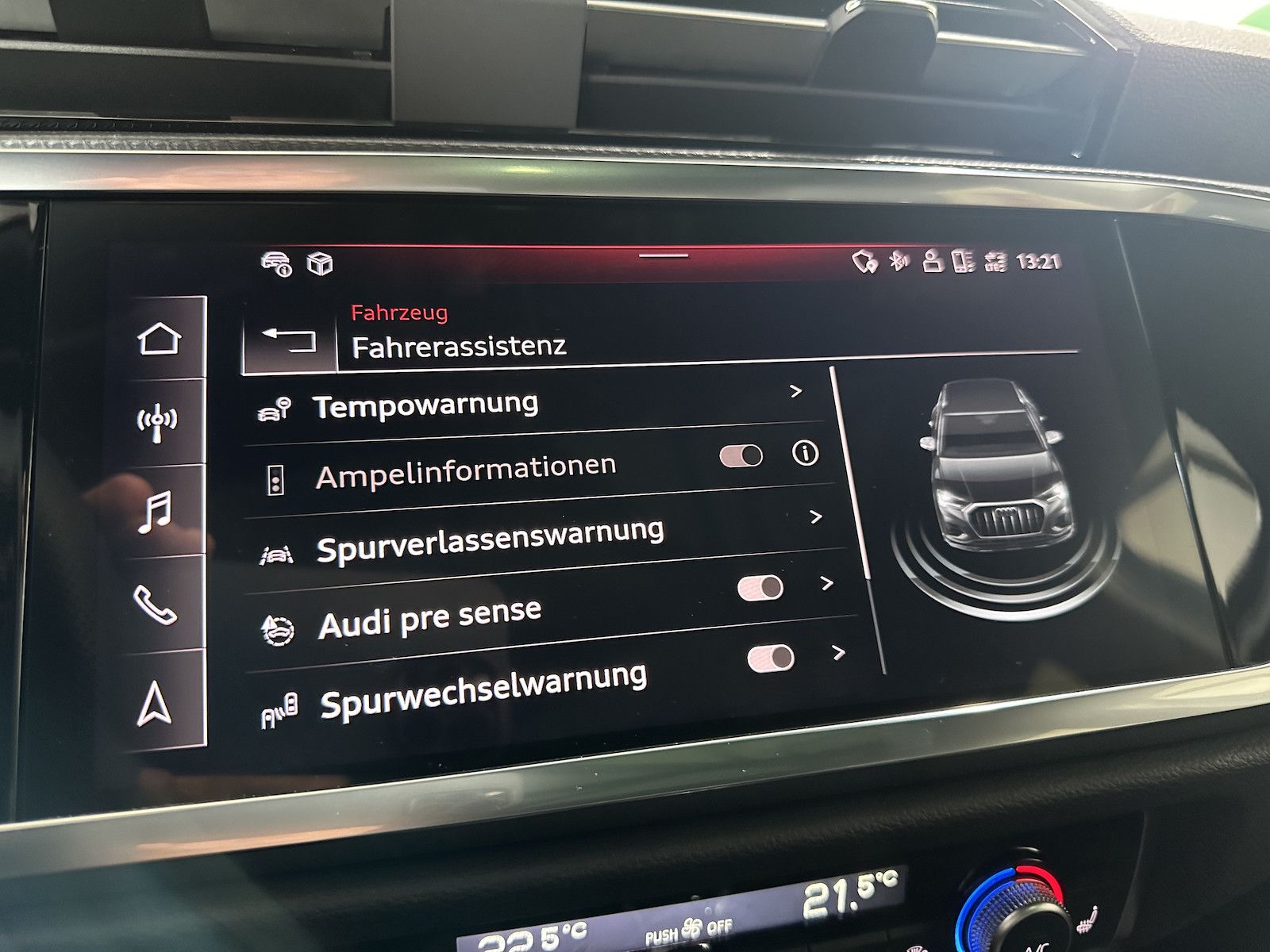 Fahrzeugabbildung Audi Q3 35 TDI quatt S line/Pano/Matrix/´19/RFK/