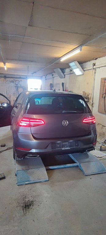 Image of Volkswagen Golf