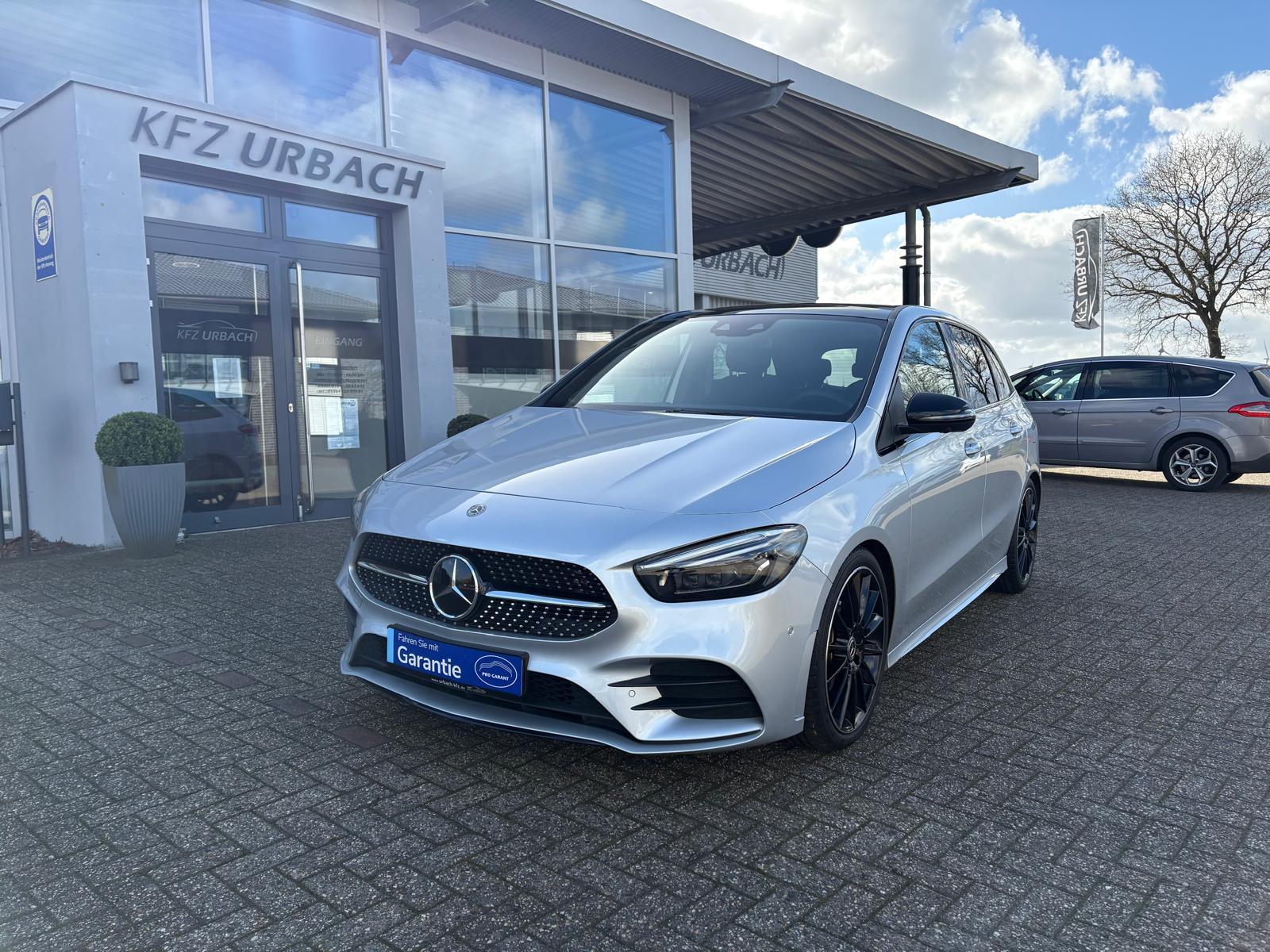 Mercedes-Benz B 200 AMG LED PANORAMA BURMESTER