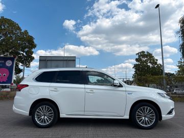 Mitsubishi Outlander - 7