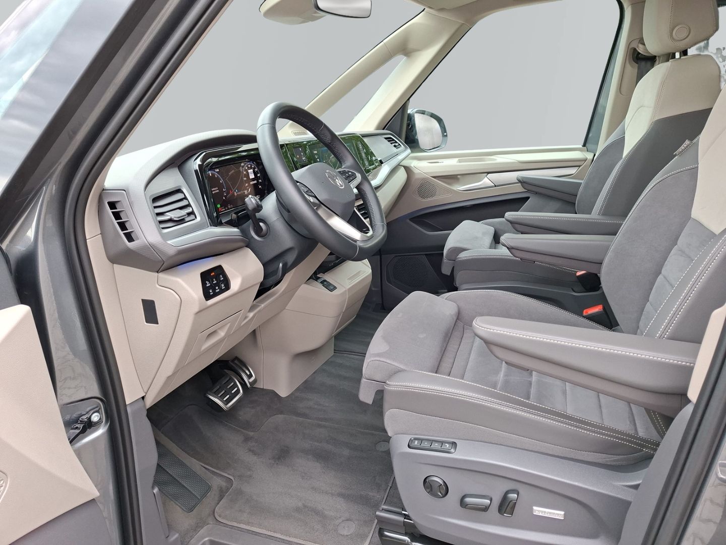 T7 Multivan 1.5 eHybrid DSG 4MOTION KÜ Style *AH