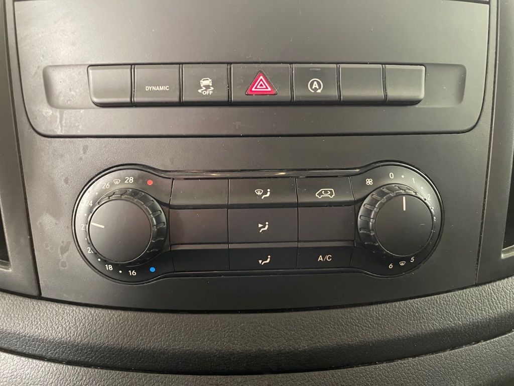 Fahrzeugabbildung Mercedes-Benz Vito 114 Kasten extralang Klima PTS Flügeltüren