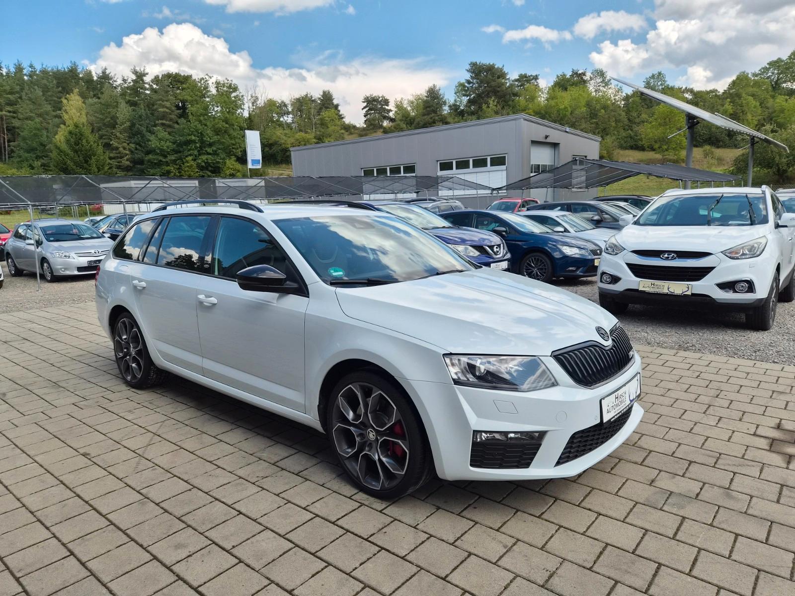 Skoda Octavia Combi RS,Vollleder,8-Fach bereift