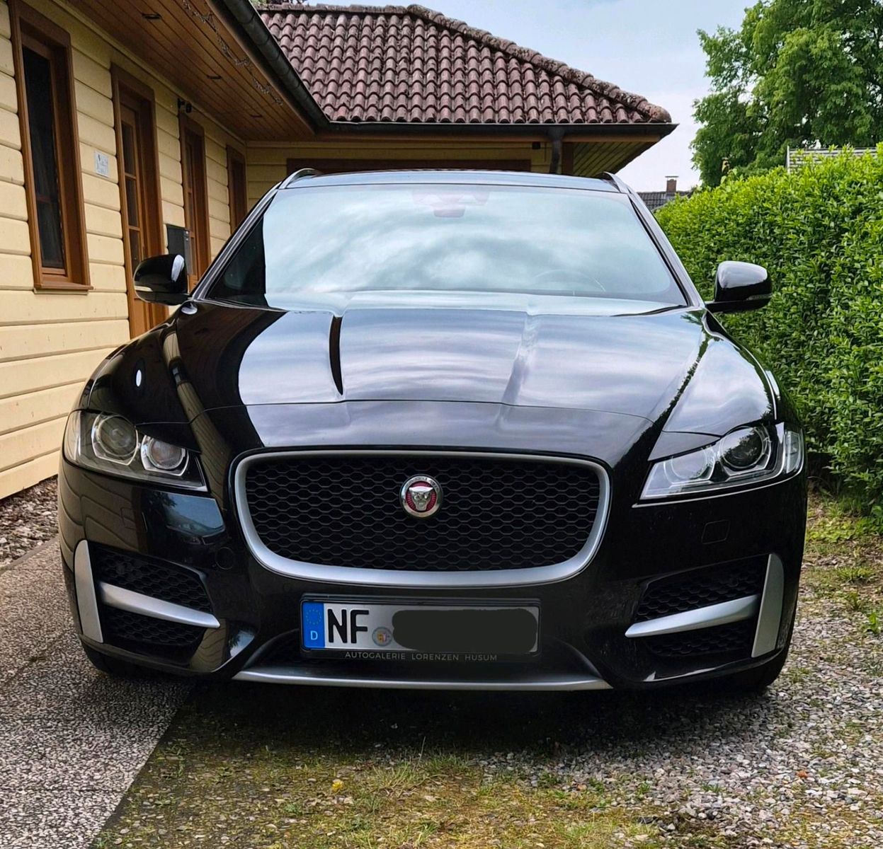 JAGUAR XF