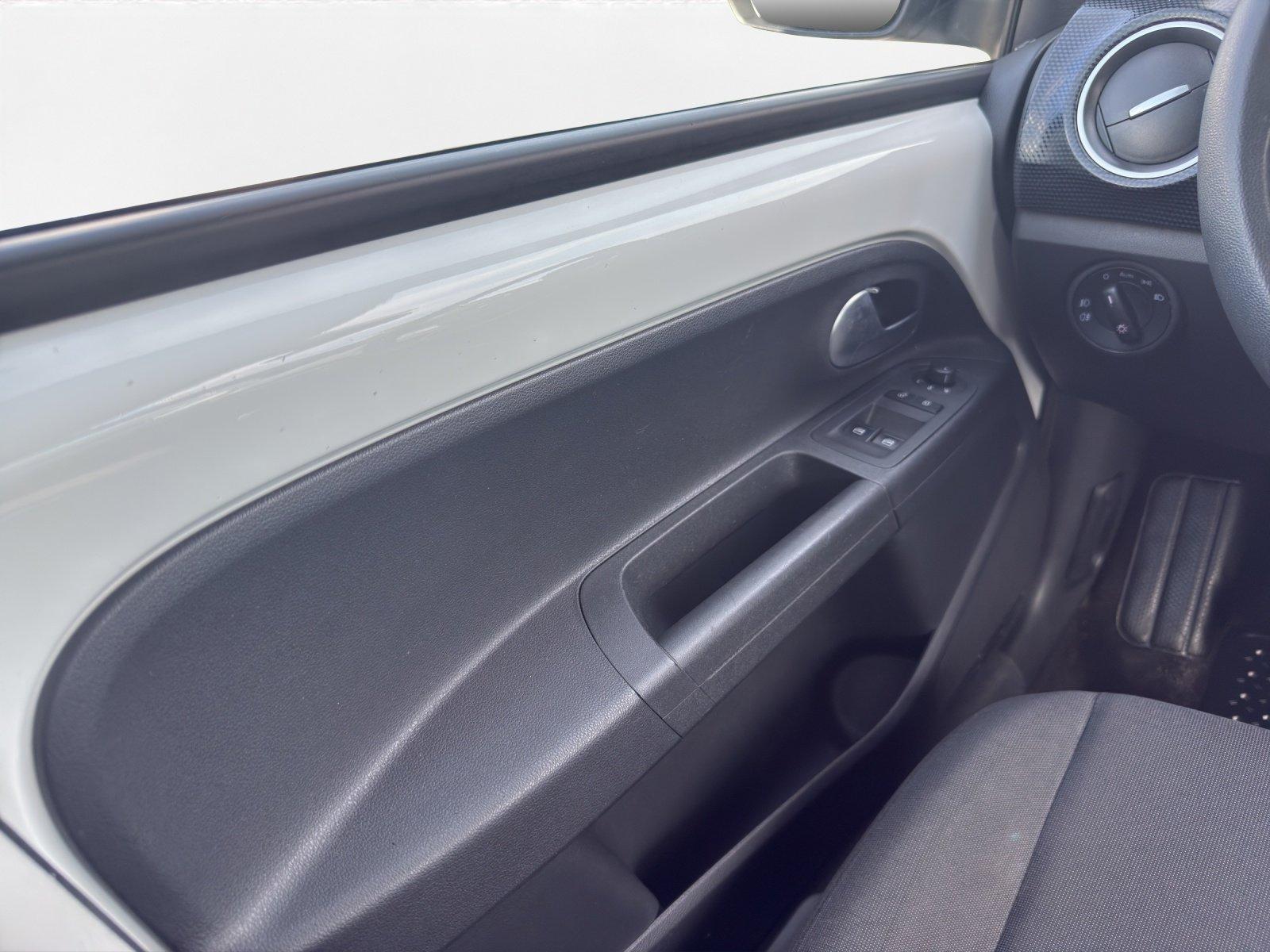 Volkswagen Up 1.0 TSI RFK SITZH. ESP KLIMA, миниатюра 10