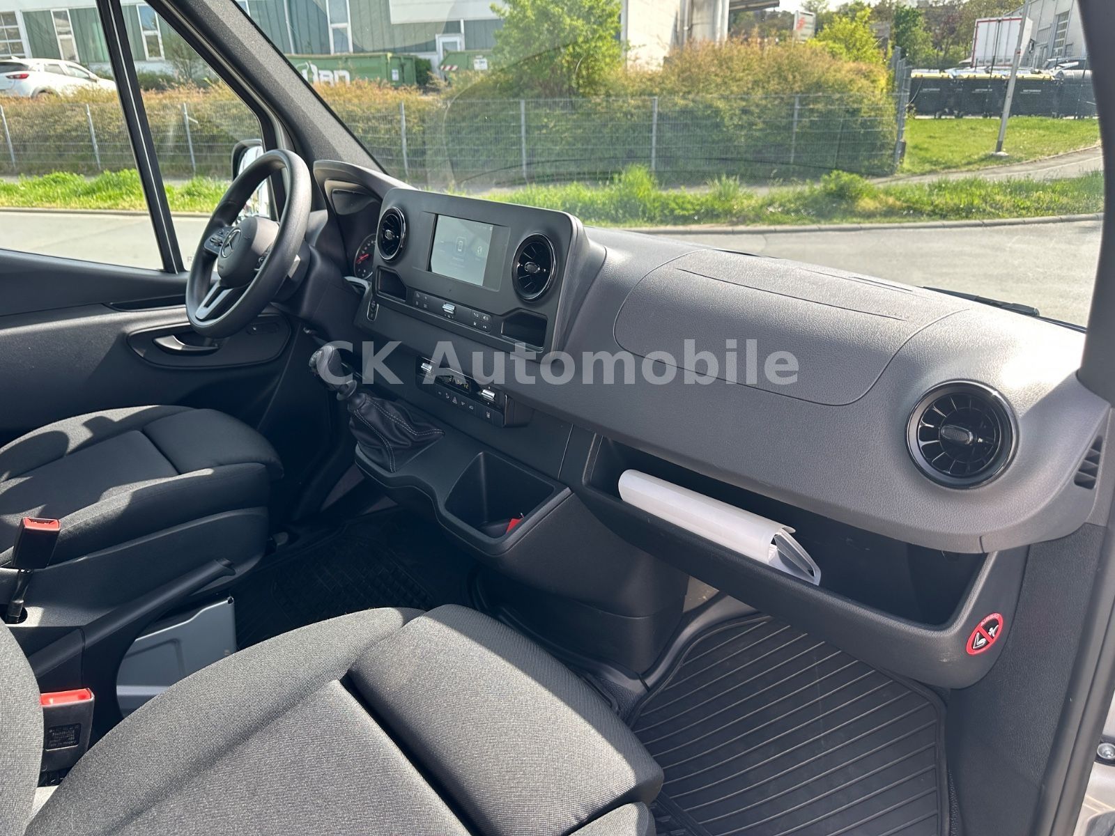 Fahrzeugabbildung Mercedes-Benz Sprinter III Kasten 317 CDI/Mixto/4 Sitze/Navi