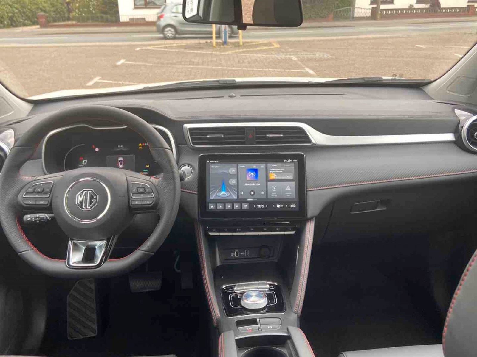 Fahrzeugabbildung MG ZS EV 51 KW LUXURY *Lager*