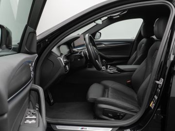 Fahrzeugabbildung BMW 530e M Sport Kamera Laser HUD DAB HiFi Komfort