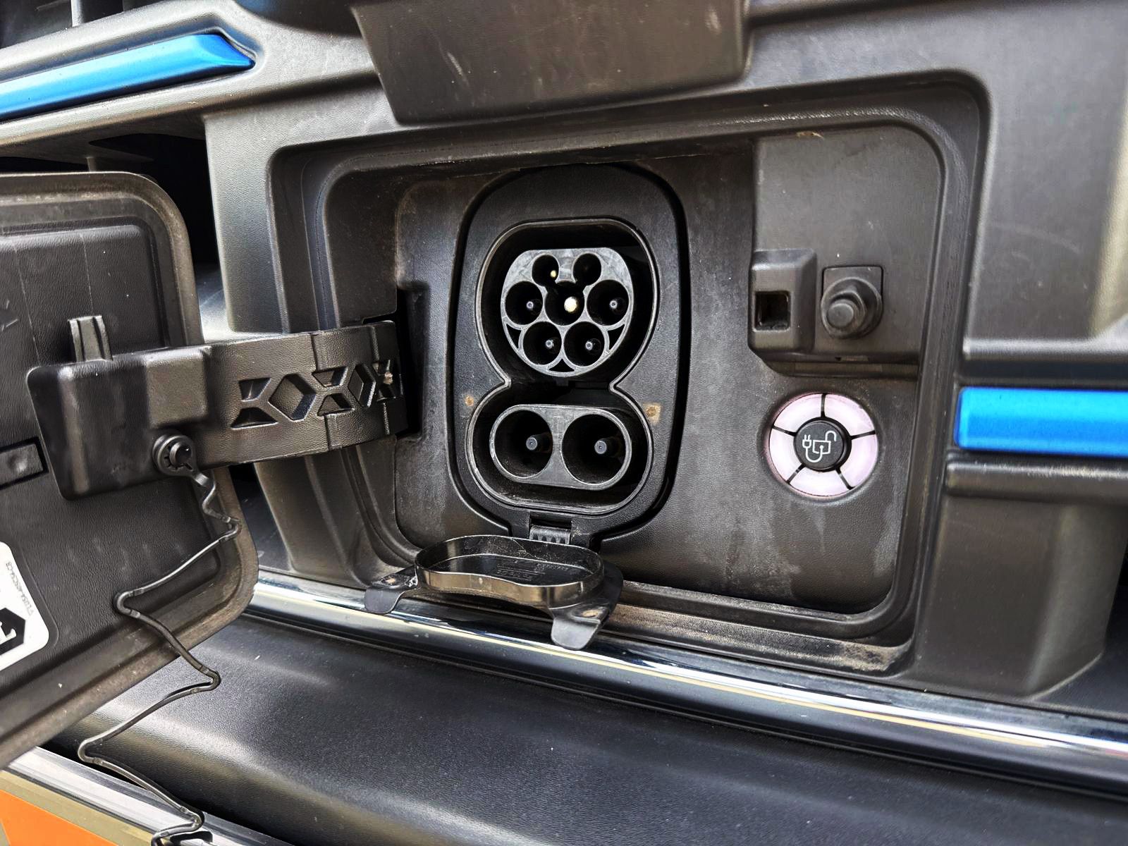 Fahrzeugabbildung Ford E-Transit Kasten 390 L3H2 Trend ACC KAM KLIMA BT