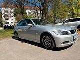 BMW 3er E90 318i 2.0 Benziner - BMW aus 2007: 3er