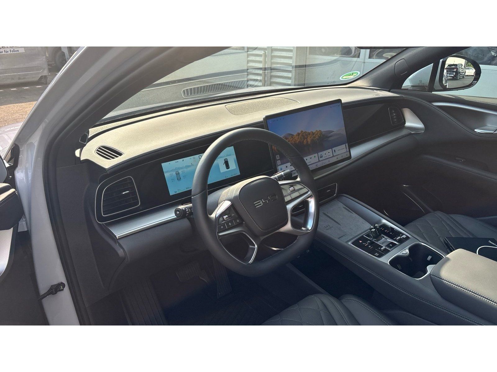 BYD SEALION 7