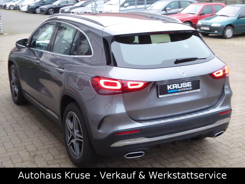 Mercedes-Benz GLA 200