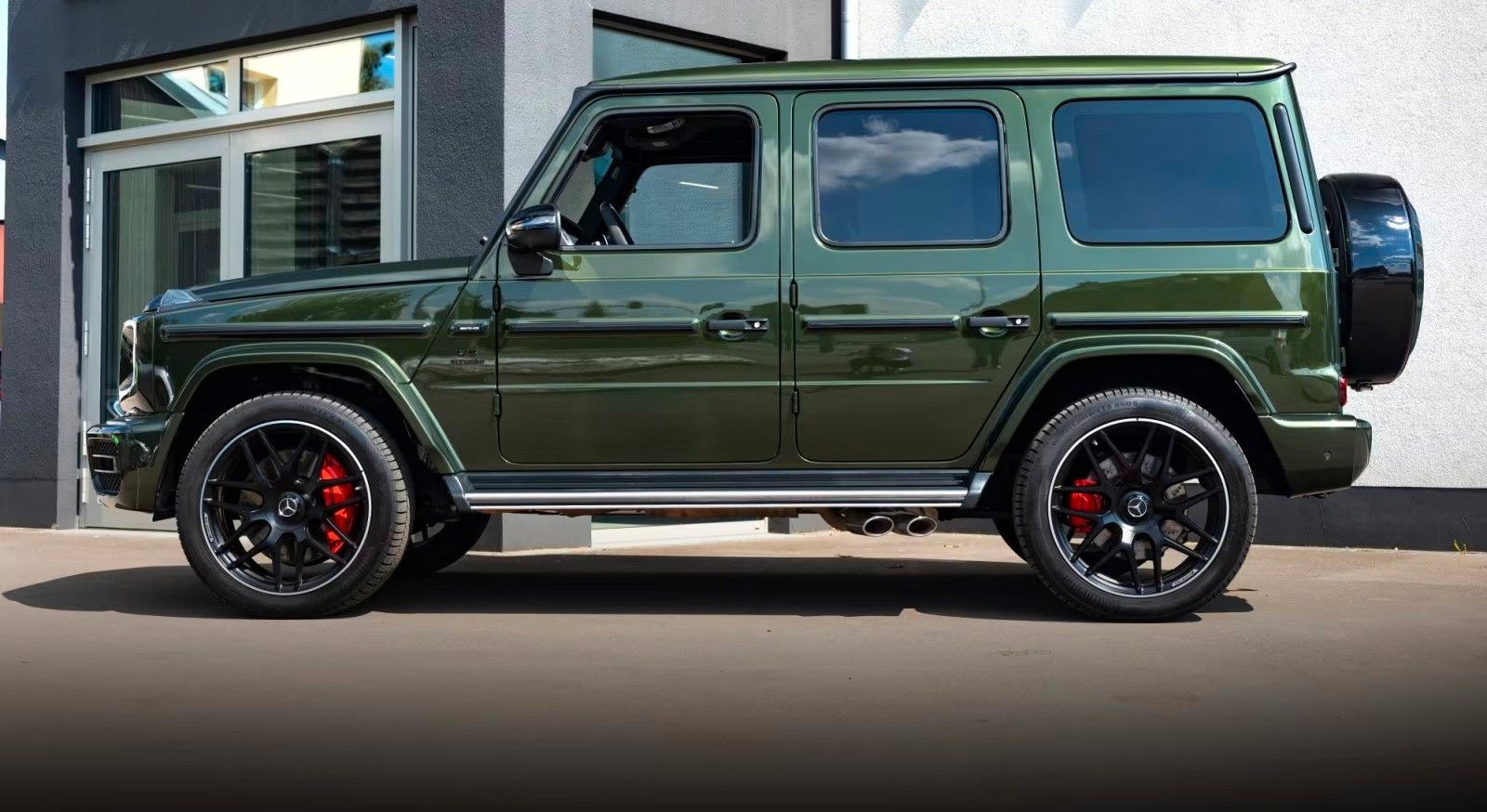 Mercedes-Benz G 63 AMG G 63 NIGHT II°OLIVE METALLIC DESIGNO°CA imagem 3