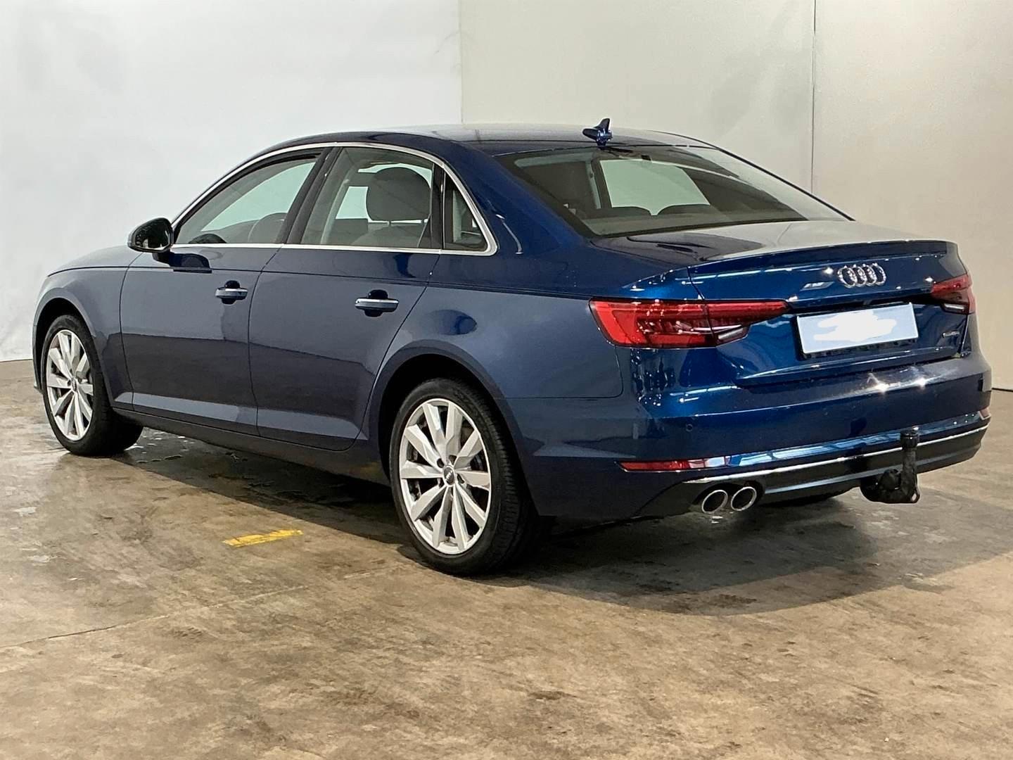 Audi A4 Lim. 40 TDI quattro Design/KAMERA/MATRIX/AHK