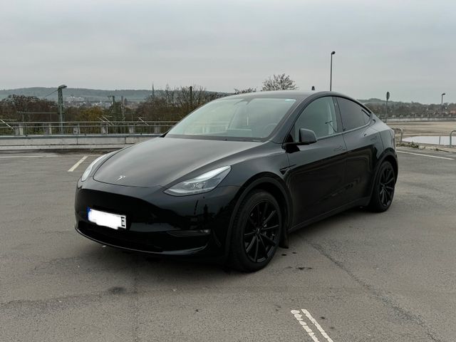 Tesla Model Y Long Range Dual Motor AWD Long Range