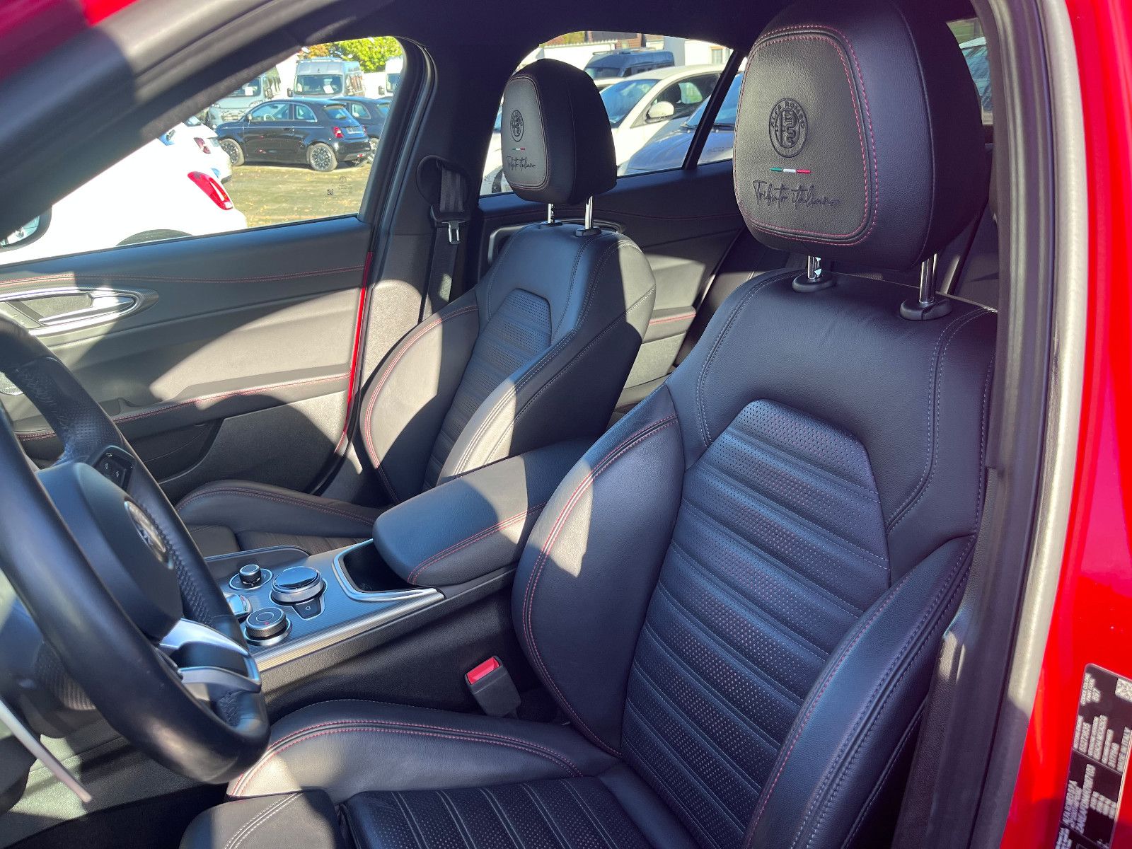 Fahrzeugabbildung Alfa Romeo Giulia Tributo Italiano Q4