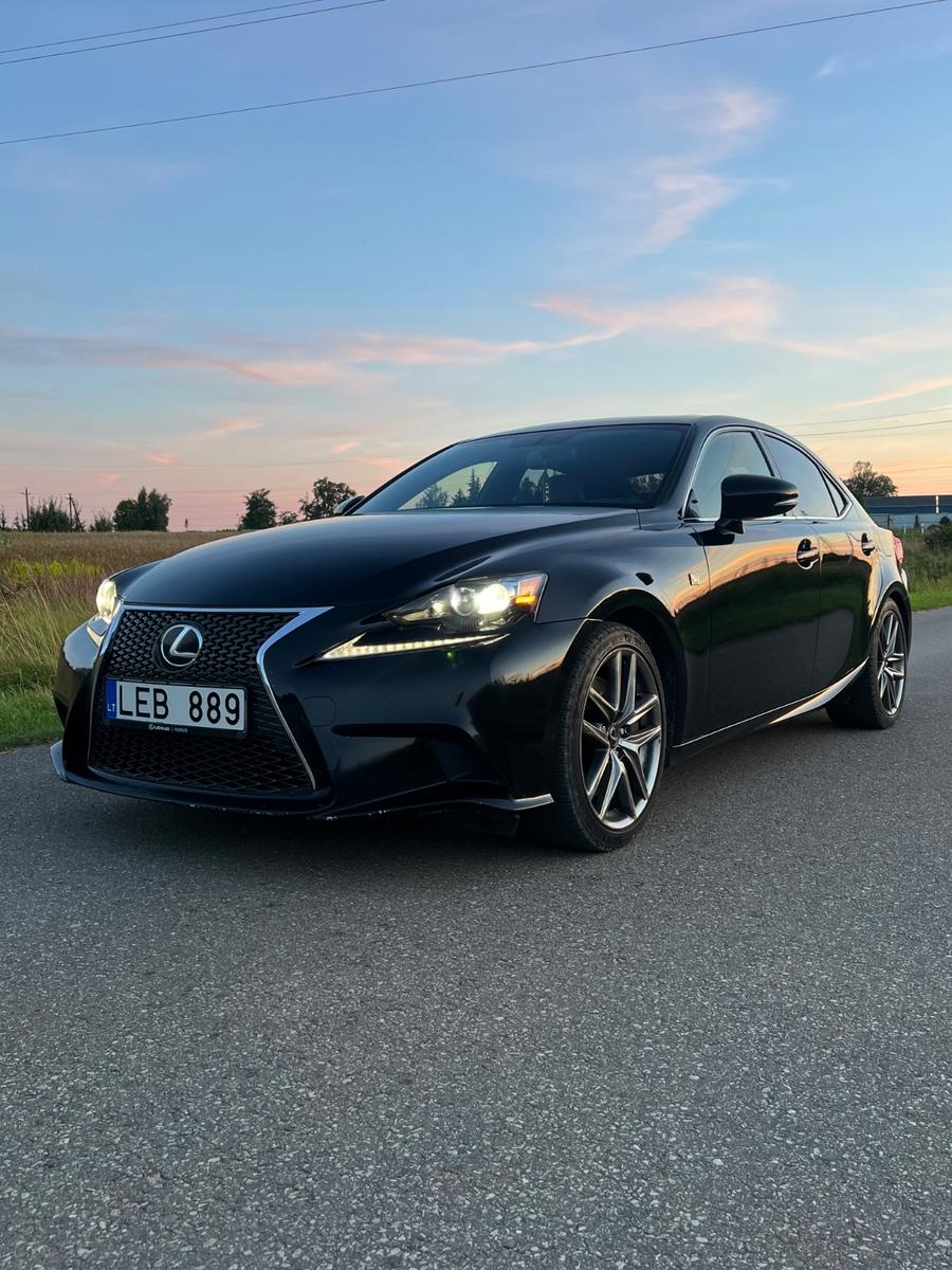 Lexus IS 350