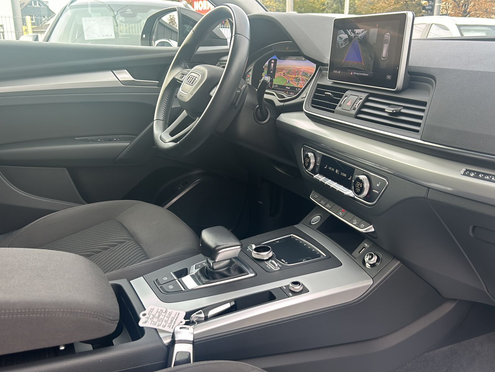 Fahrzeugabbildung Audi Q5 40 TDI quattro