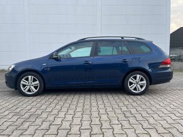 Volkswagen Golf - 8