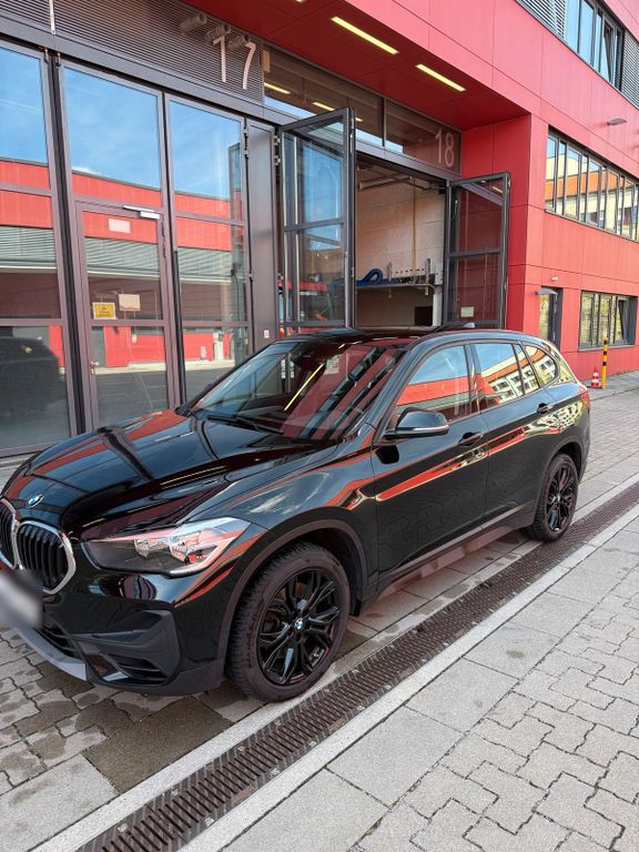 Image of BMW iX1