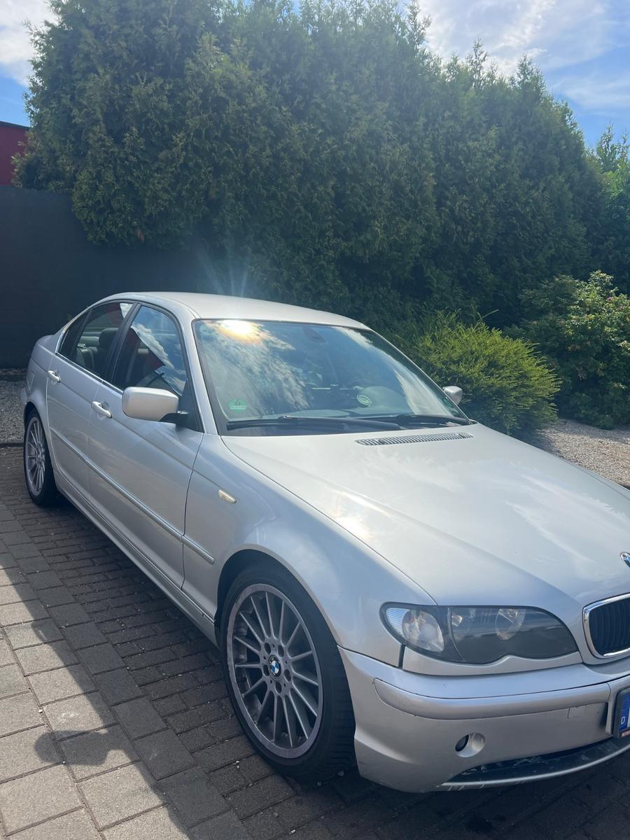 BMW 320